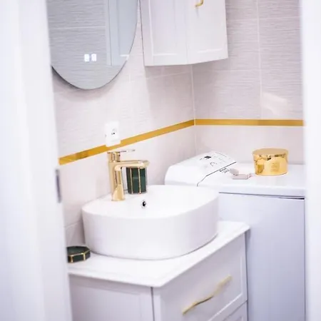 Isabel Old Town Apartmán *